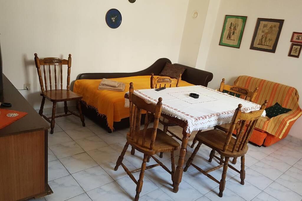 A Modest Place Белград Екстериор снимка